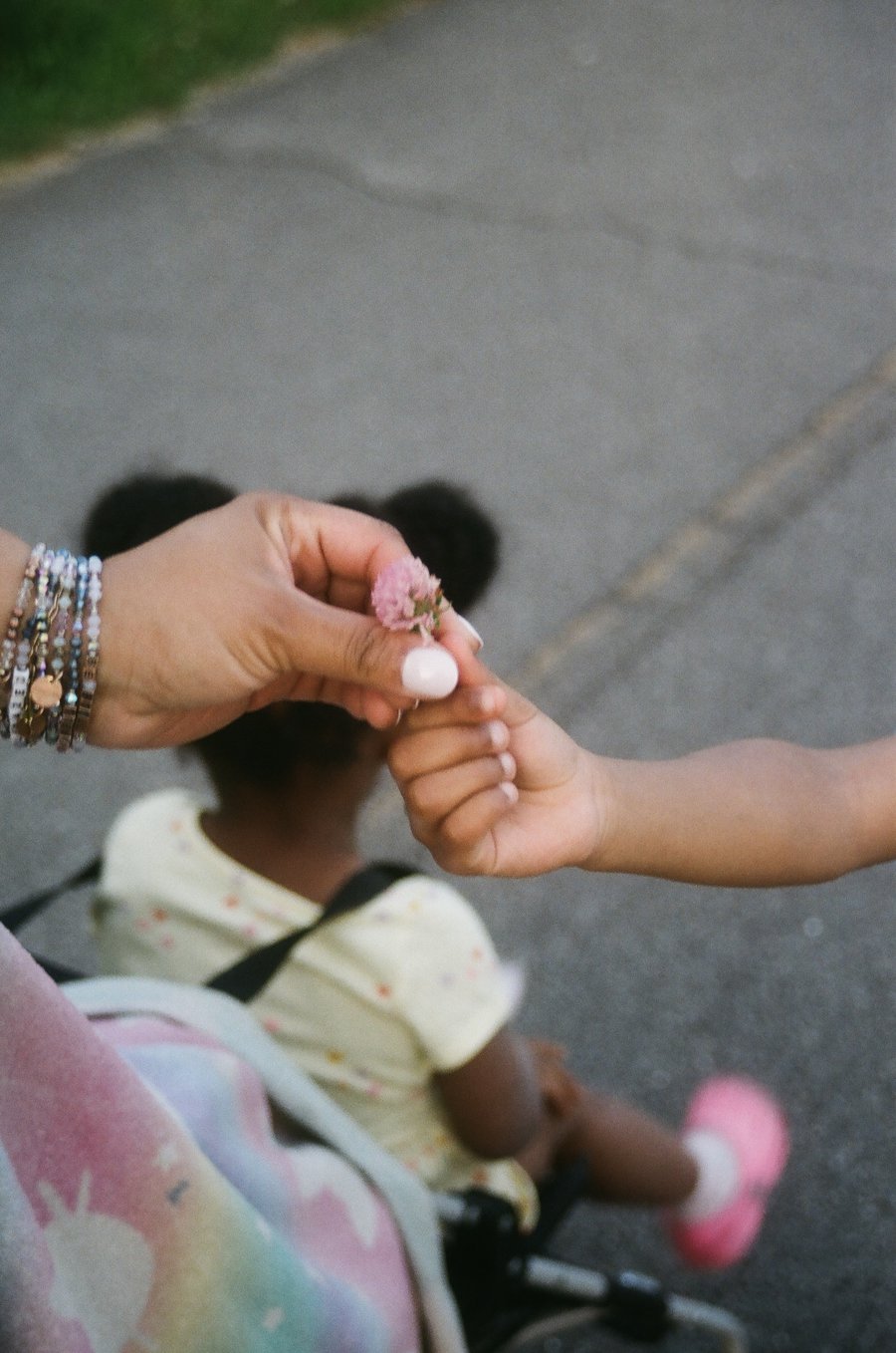 The Photographic Essay: Images, Text and Story image