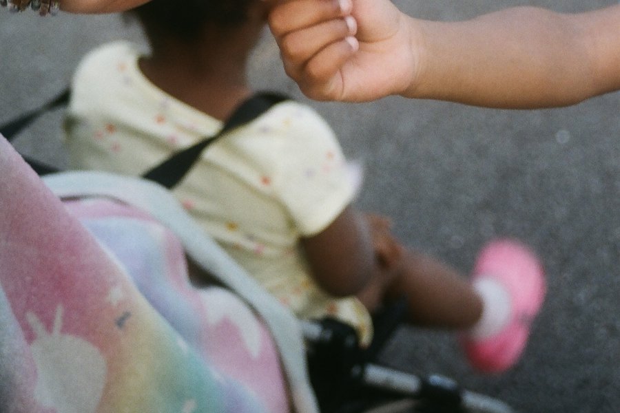 The Photographic Essay: Images, Text and Story image