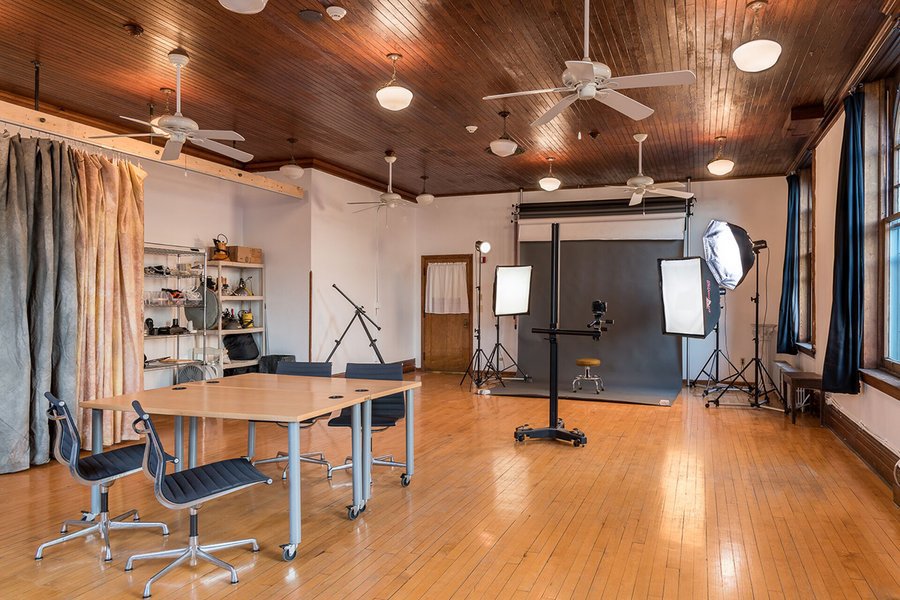 Intro to Lighting Studio Photography image