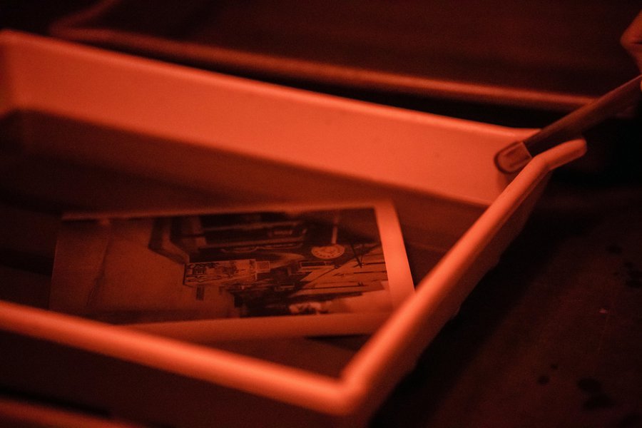 Black and White Printing in the Darkroom image